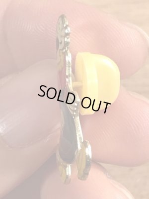 80年代頃のポパイのオリーブのビンテージピンバッジ