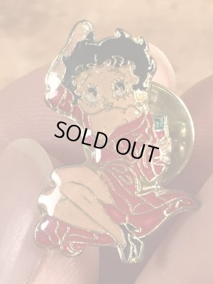 80年代頃のベティちゃんのビンテージピンバッジ