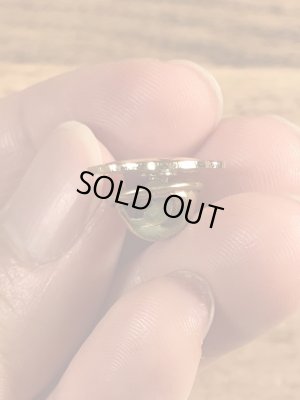 80年代頃のフリントストーンのペブルスのヴィンテージピンバッジ