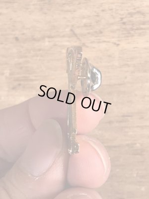 80年代頃のガンビーのビンテージピンバッジ