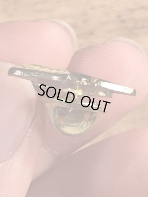 80年代頃のルーニーテューンズのペペルピューのビンテージピンズ