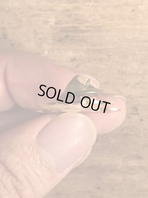 80年代〜頃のルーニーテューンズのトゥイーティーのヴィンテージピンズ