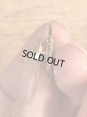 80年代頃のピンクパンサーのクルーゾー警部のビンテージピンバッチ