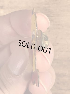 80年代〜頃のルーニーテューンズのトゥイーティーのビンテージピンバッジ