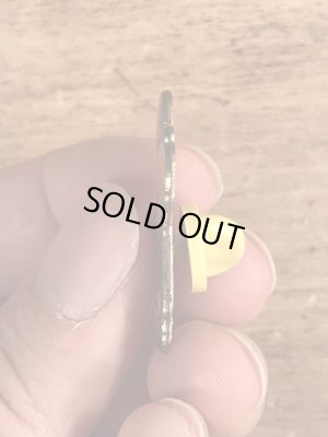 80年代頃のルーニーテューンズのエルマーファッドのビンテージピンバッジ