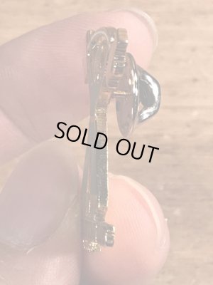 80年代頃のガンビーのビンテージピンバッジ