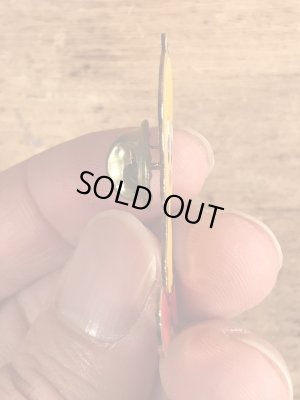 80年代〜頃のルーニーテューンズのトゥイーティーのビンテージピンバッジ