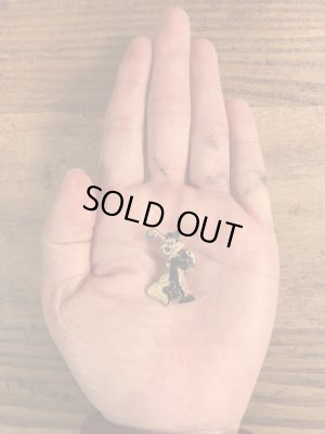 80年代頃のルーニーテューンズのペペルピューのヴィンテージピンバッチ