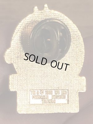 80年代頃のルーニーテューンズのバッグスバニーのビンテージピンバッジ