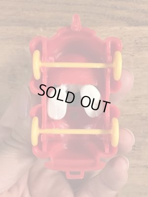 オープンカーに乗ったスーパースマーフのヴィンテージPVCフィギュア