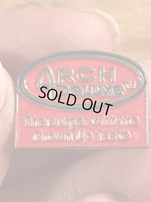 90年代頃のマクドナルドのアーチデラックスのヴィンテージのピンズ