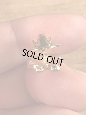 80年代頃のマクドナルドのロナルドのビンテージピンバッジ