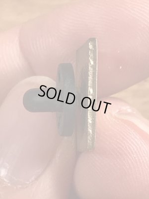 80〜90年代頃の企業物のビンテージピンバッジ