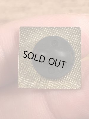 80〜90年代頃の企業物のビンテージピンバッジ