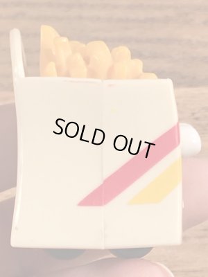 80年代頃のバーガーキングのポテトのヴィンテージハッピーミール