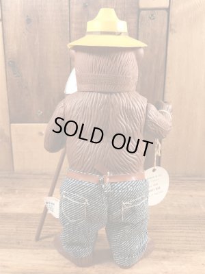 70年代頃のDakin社製のスモーキーベアのヴィンテージフィギュア