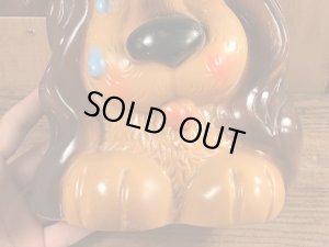 70年代頃のビッグアイズの犬のヴィンテージ貯金箱