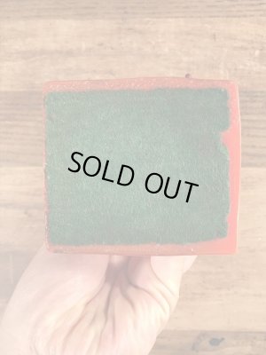 70年代頃のR.& W. Berrie社製のレッドデビルのヴィンテージメッセージドール