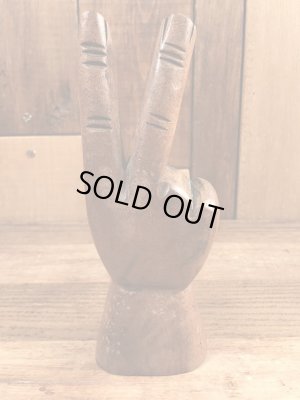 70年代頃のピースサインのヴィンテージの置物