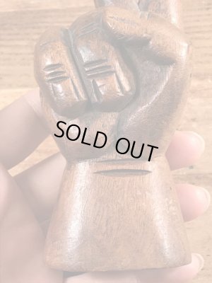 70年代頃のピースサインのヴィンテージの置物