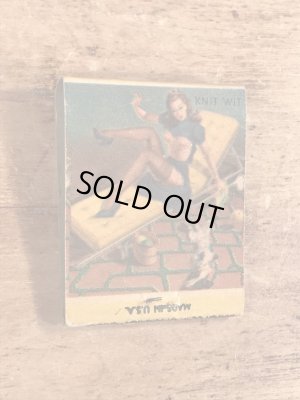 40〜50年代頃のピンナップガールのビンテージマッチブック