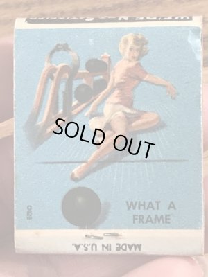 40〜50年代頃のピンナップガールのビンテージマッチブック