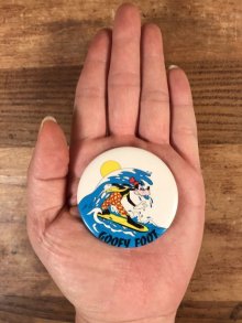 他の写真1: Disney Goofy Foot “Surfing” Pinback　グーフィー　ビンテージ　缶バッジ　缶バッチ　80年代〜