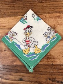 他の写真1: Disney Character “Donald Duck” Cotton Kids Handkerchief　ドナルドダック　ビンテージ　キッズハンカチ　ダックファミリ―　50年代
