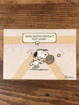 Hallmark Peanuts Snoopy “Having Another Birthday?...” Greeting Card　スヌーピー　ビンテージ　グリーティングカード　70〜80年代