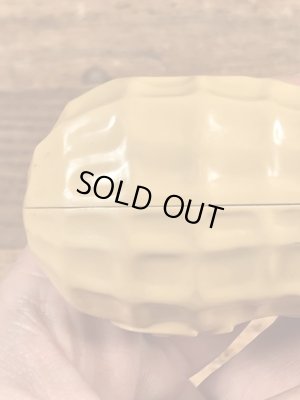 50~60’sのアドバタイジングキャラクターのミスターピーナッツのヴィンテージの入れ物