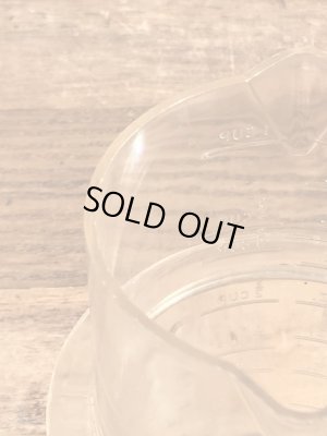 50~60’sの企業キャラクターのミスターピーナッツのヴィンテージの計量マグカップ