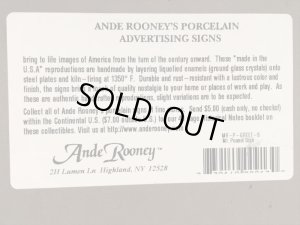 90年代頃の企業キャラクターのミスターピーナッツのビンテージの看板