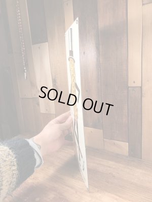 90年代頃の企業キャラクターのミスターピーナッツのビンテージの看板