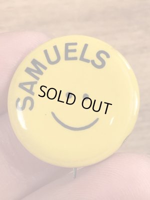 70年代頃のスマイルフェイスのビンテージの缶バッジ