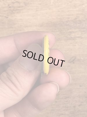 70年代頃のスマイルフェイスのビンテージの缶バッジ