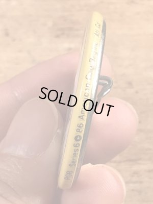 80年代頃のメッセージとスマイルが描かれたビンテージの缶バッチ