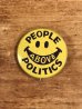 70年代頃のPeople Above Politicsのスマイルのビンテージの缶バッジ