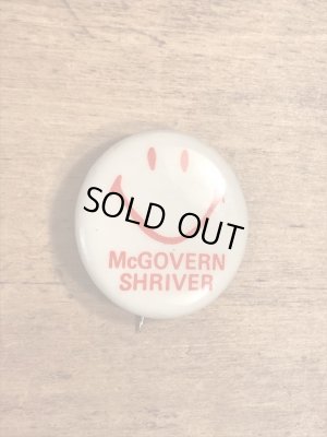 70年代頃の選挙時のスマイルが描かれたビンテージの缶バッジ