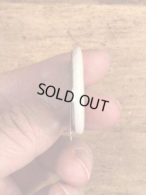 70年代頃の選挙時のスマイルが描かれたビンテージの缶バッジ