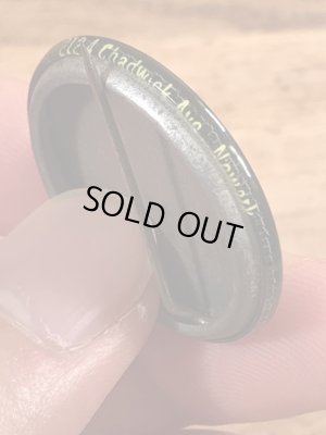 70年代頃のハイスクールのスマイルフェイスが描かれたビンテージの缶バッジ