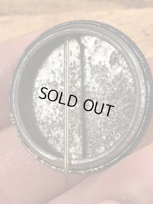 70年代頃のハイスクールのスマイルフェイスが描かれたビンテージの缶バッジ