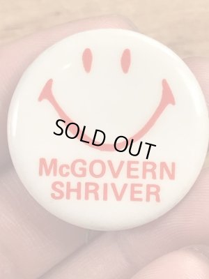 70年代頃の選挙時のスマイルが描かれたビンテージの缶バッジ