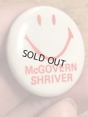 70年代頃の選挙時のスマイルが描かれたビンテージの缶バッジ