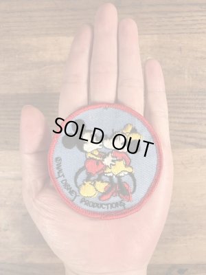 70年代頃のディズニーのミッキーとミニーマウスのビンテージの刺繡ワッペン