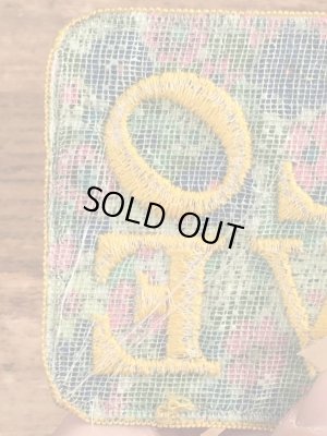 70’sの花柄のラブと書かれたヴィンテージの刺繡パッチ