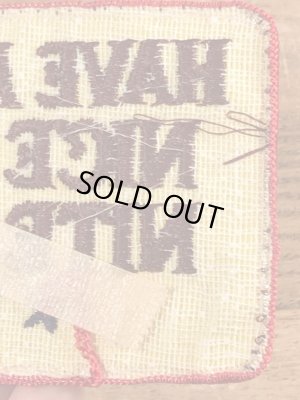 70年代頃のメッセージが書かれたビンテージの刺繡ワッペン