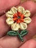 70年代頃の花のビンテージの刺繡ワッペン