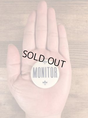 〜40年代頃のMonitorと書かれたビンテージの缶バッジ