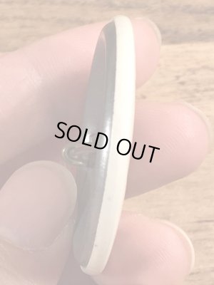 〜40’s頃のMonitorと書かれたヴィンテージの缶バッチ