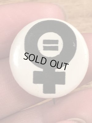 〜70年代頃のイクアリティのビンテージの缶バッジ